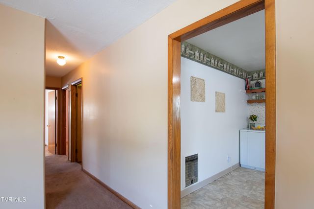 1662 Carolina Avenue, Bristol, TN 37620