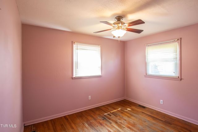 1662 Carolina Avenue, Bristol, TN 37620
