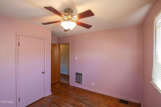 1662 Carolina Avenue, Bristol, TN 37620