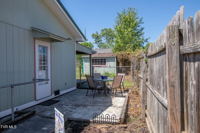 1662 Carolina Avenue, Bristol, TN 37620