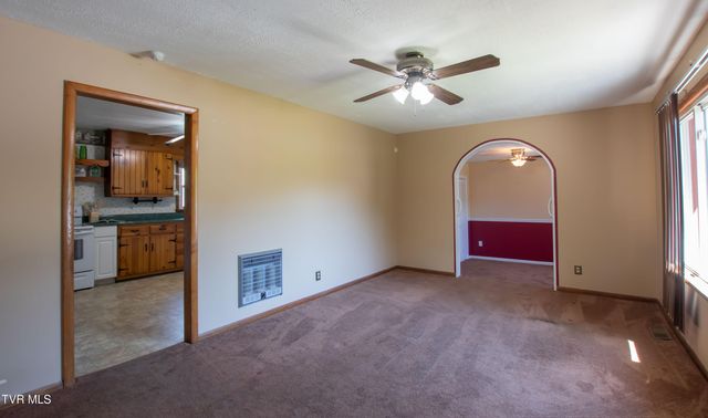 1662 Carolina Avenue, Bristol, TN 37620