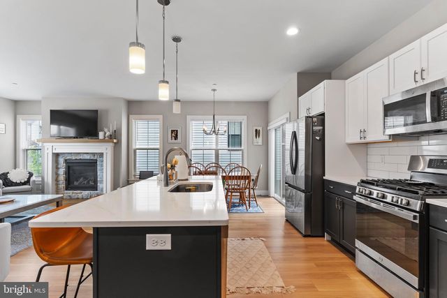 117 LARKIN DR, Mechanicsburg, PA 17055