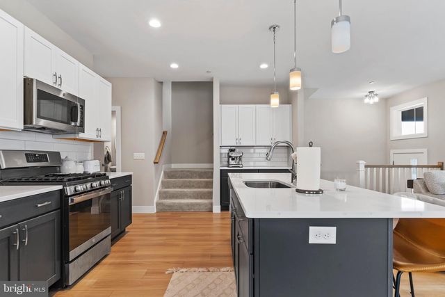 117 LARKIN DR, Mechanicsburg, PA 17055