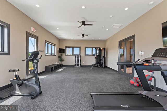 117 LARKIN DR, Mechanicsburg, PA 17055