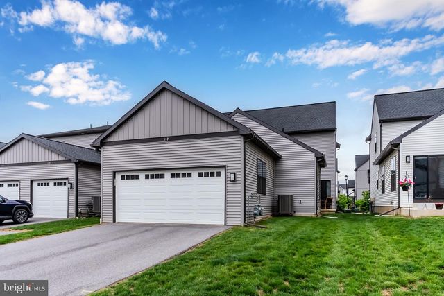 117 LARKIN DR, Mechanicsburg, PA 17055