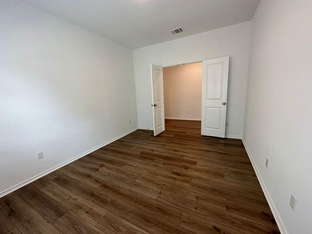 195 OTTER RD, Kyle, TX 78640