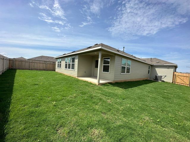 195 OTTER RD, Kyle, TX 78640