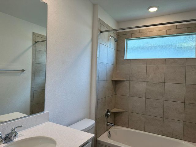 195 OTTER RD, Kyle, TX 78640