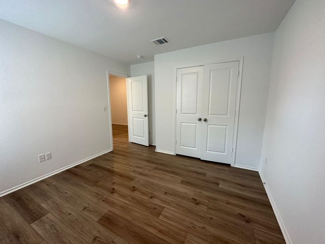 195 OTTER RD, Kyle, TX 78640