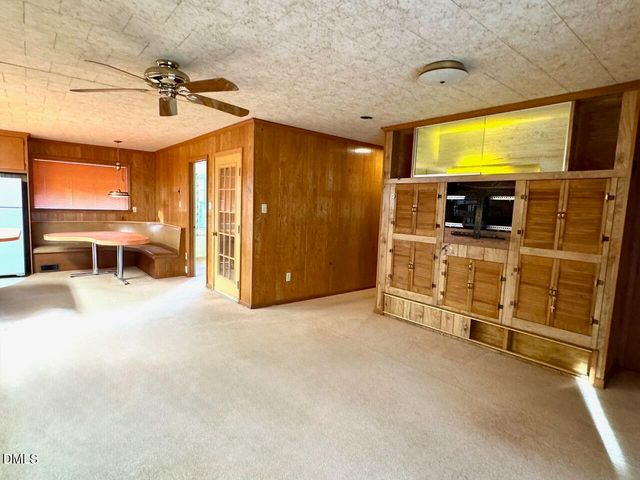 3910 Nc 86 S, Hillsborough, NC 27278