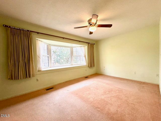 3910 Nc 86 S, Hillsborough, NC 27278