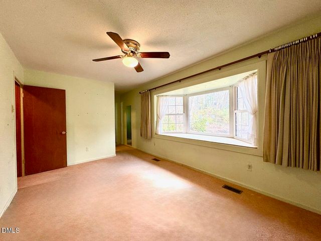 3910 Nc 86 S, Hillsborough, NC 27278