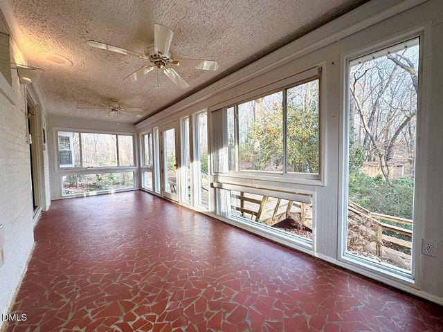 3910 Nc 86 S, Hillsborough, NC 27278