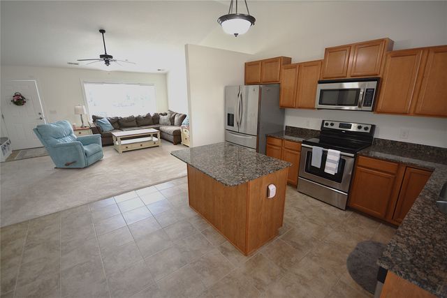 6002 NW 52nd Street, Johnston, IA 50131