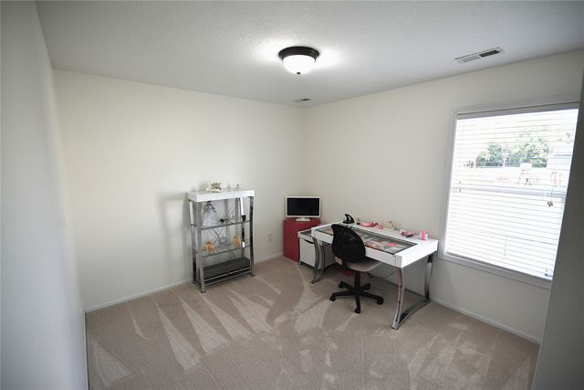 6002 NW 52nd Street, Johnston, IA 50131