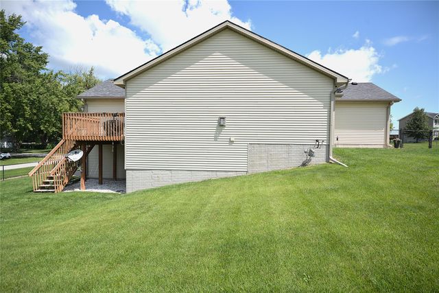 6002 NW 52nd Street, Johnston, IA 50131