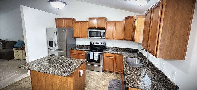 6002 NW 52nd Street, Johnston, IA 50131