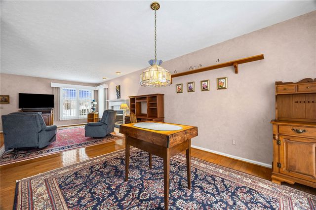 18 Shiloh Court, Greece, NY 14612