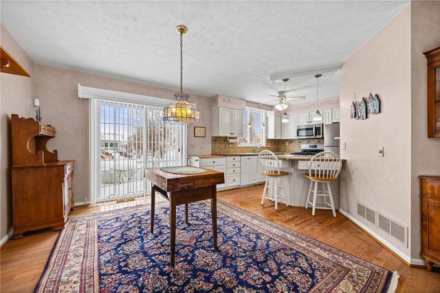 18 Shiloh Court, Greece, NY 14612