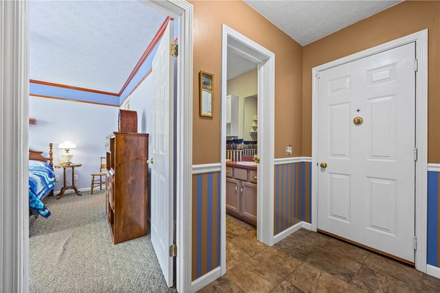 18 Shiloh Court, Greece, NY 14612