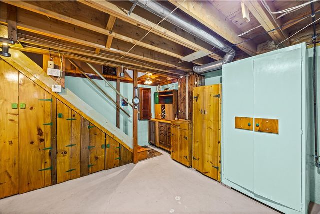 18 Shiloh Court, Greece, NY 14612