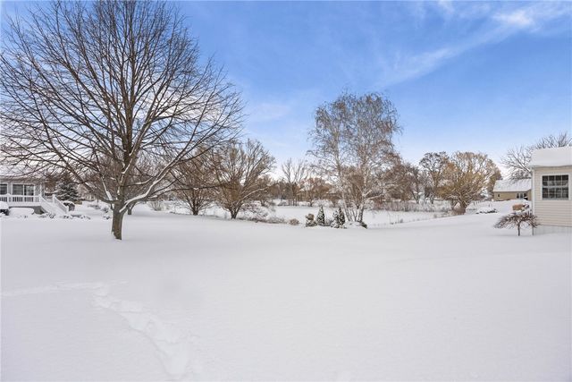 18 Shiloh Court, Greece, NY 14612