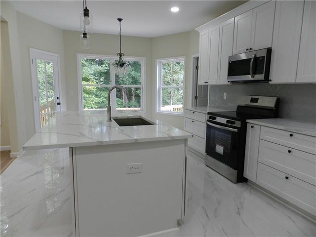 4120 Alayna Lee Circle, Mcdonough, GA 30252
