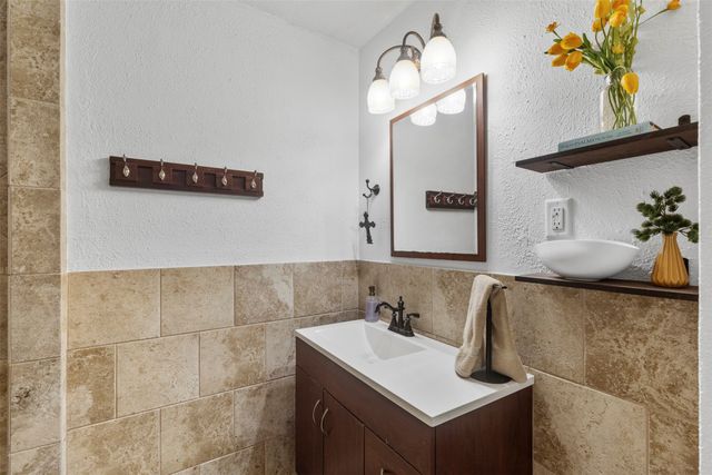 708 E Prairie View Road, Crowley, TX 76036