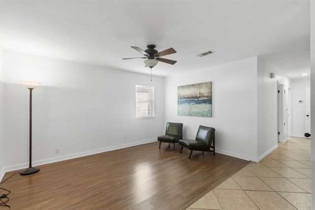 708 E Prairie View Road, Crowley, TX 76036