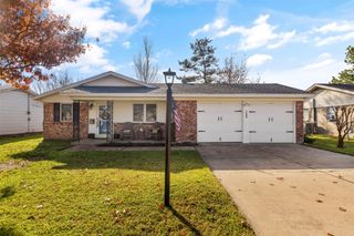 708 E Prairie View Road, Crowley, TX 76036