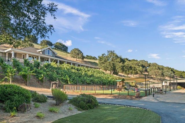 14411 Shannon Road, Los Gatos, CA 95032
