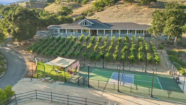 14411 Shannon Road, Los Gatos, CA 95032