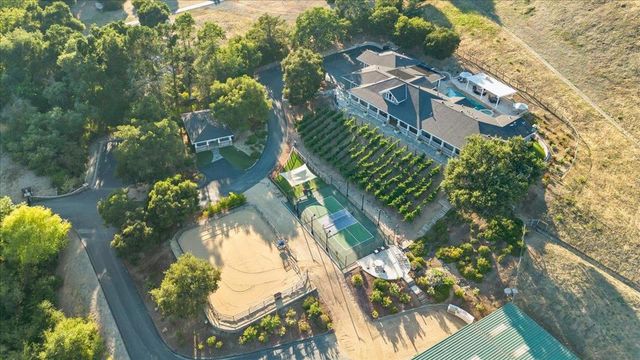14411 Shannon Road, Los Gatos, CA 95032