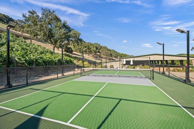 14411 Shannon Road, Los Gatos, CA 95032