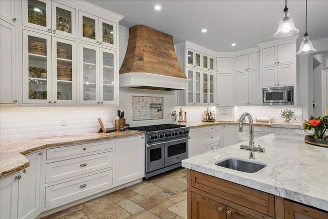 14411 Shannon Road, Los Gatos, CA 95032