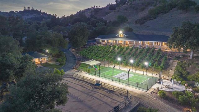 14411 Shannon Road, Los Gatos, CA 95032