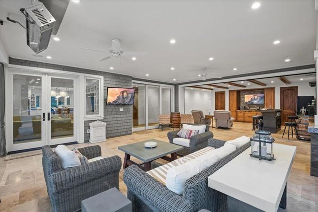 14411 Shannon Road, Los Gatos, CA 95032