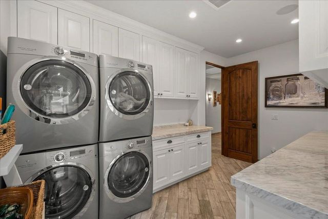 14411 Shannon Road, Los Gatos, CA 95032