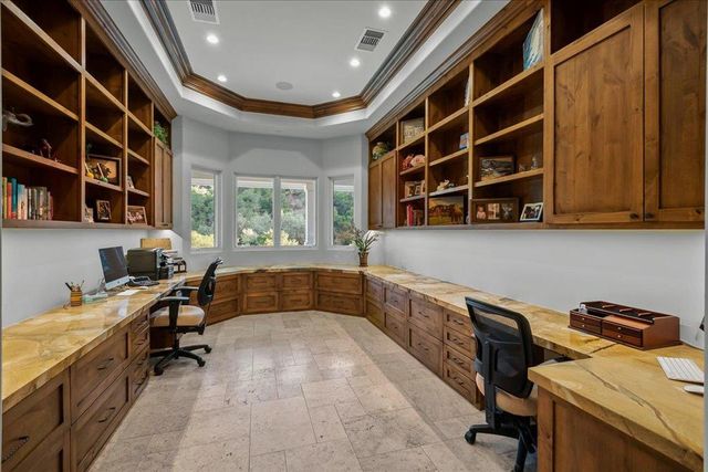 14411 Shannon Road, Los Gatos, CA 95032