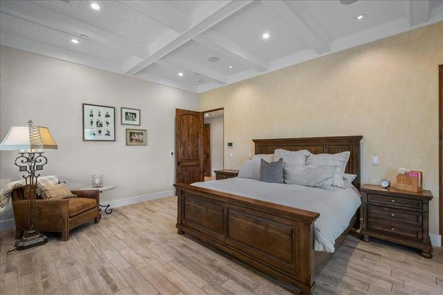 14411 Shannon Road, Los Gatos, CA 95032