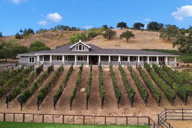 14411 Shannon Road, Los Gatos, CA 95032