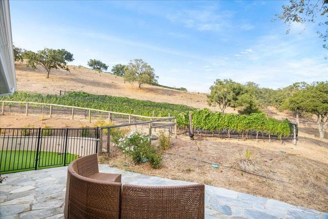 14411 Shannon Road, Los Gatos, CA 95032
