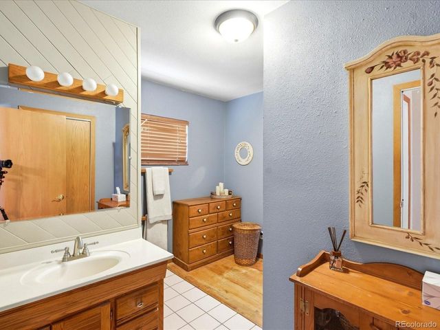 3415 S Hudson Way, Denver, CO 80222