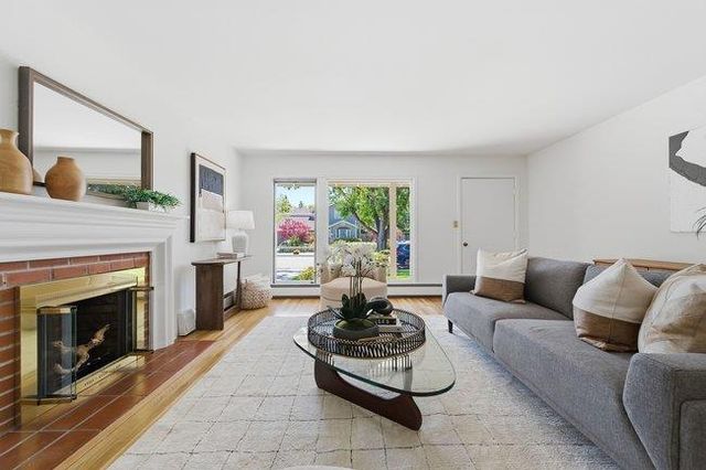 1561 Virginia Avenue, Redwood City, CA 94061
