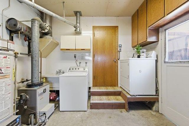 1561 Virginia Avenue, Redwood City, CA 94061