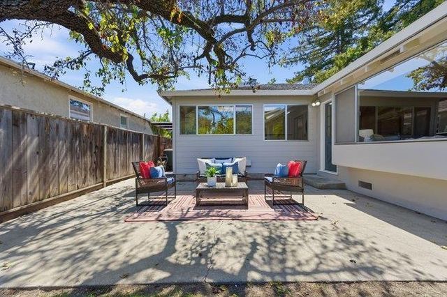 1561 Virginia Avenue, Redwood City, CA 94061