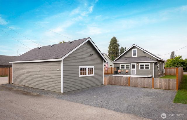 1924 4th Street, Marysville, WA 98270