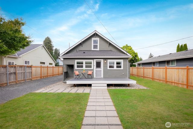 1924 4th Street, Marysville, WA 98270