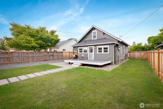 1924 4th Street, Marysville, WA 98270