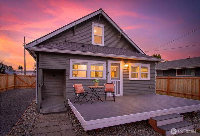 1924 4th Street, Marysville, WA 98270